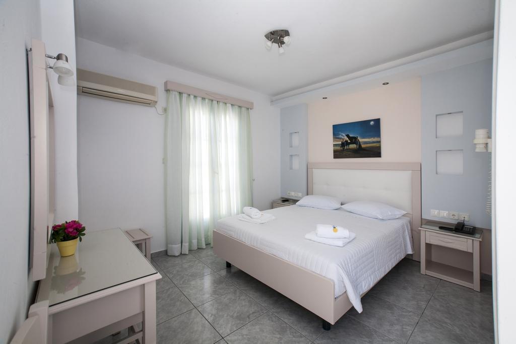 Naxos City Ilion Hotel מראה חיצוני תמונה
